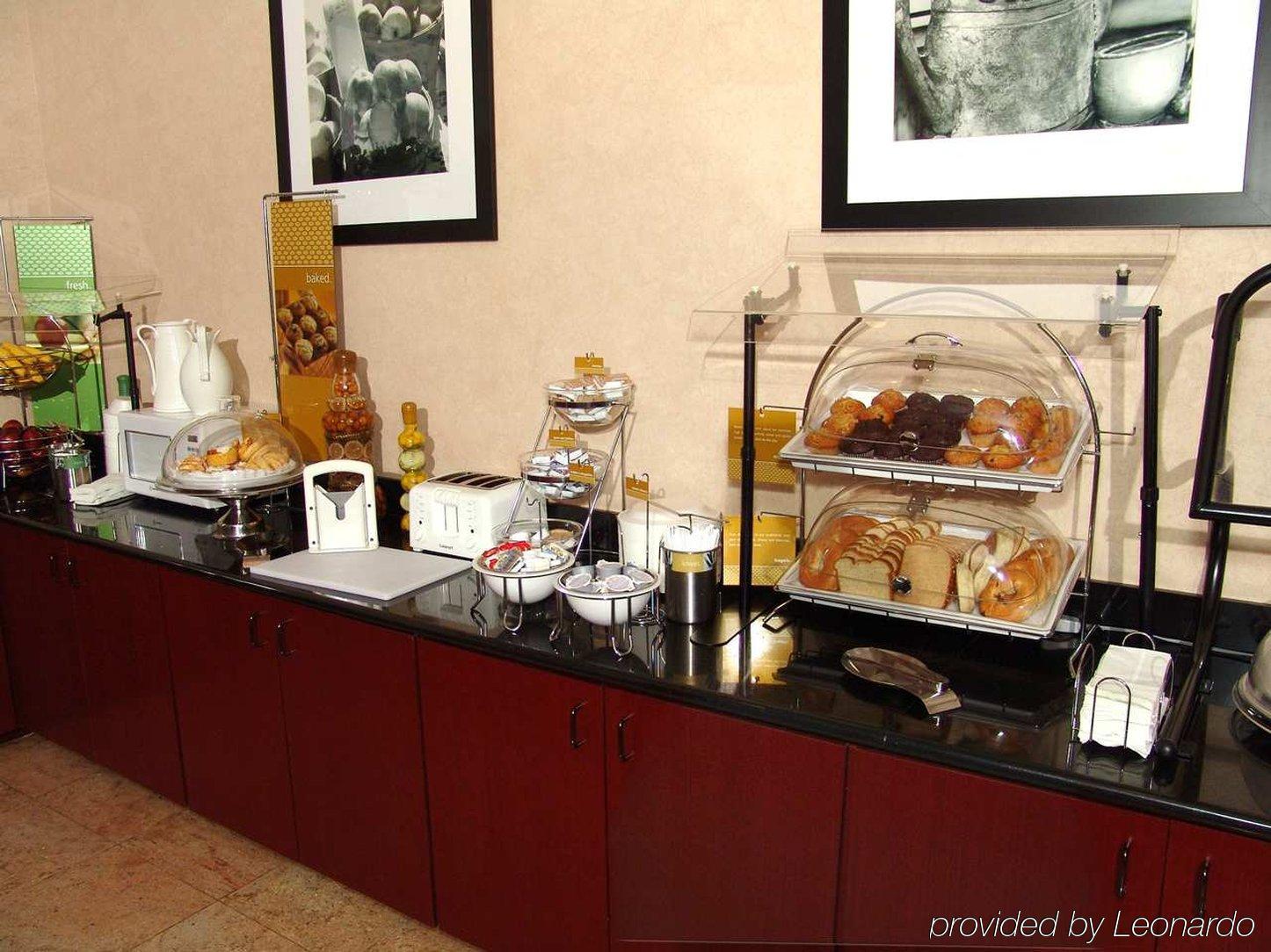 Ramada By Wyndham Orlando Florida Mall 餐厅 照片