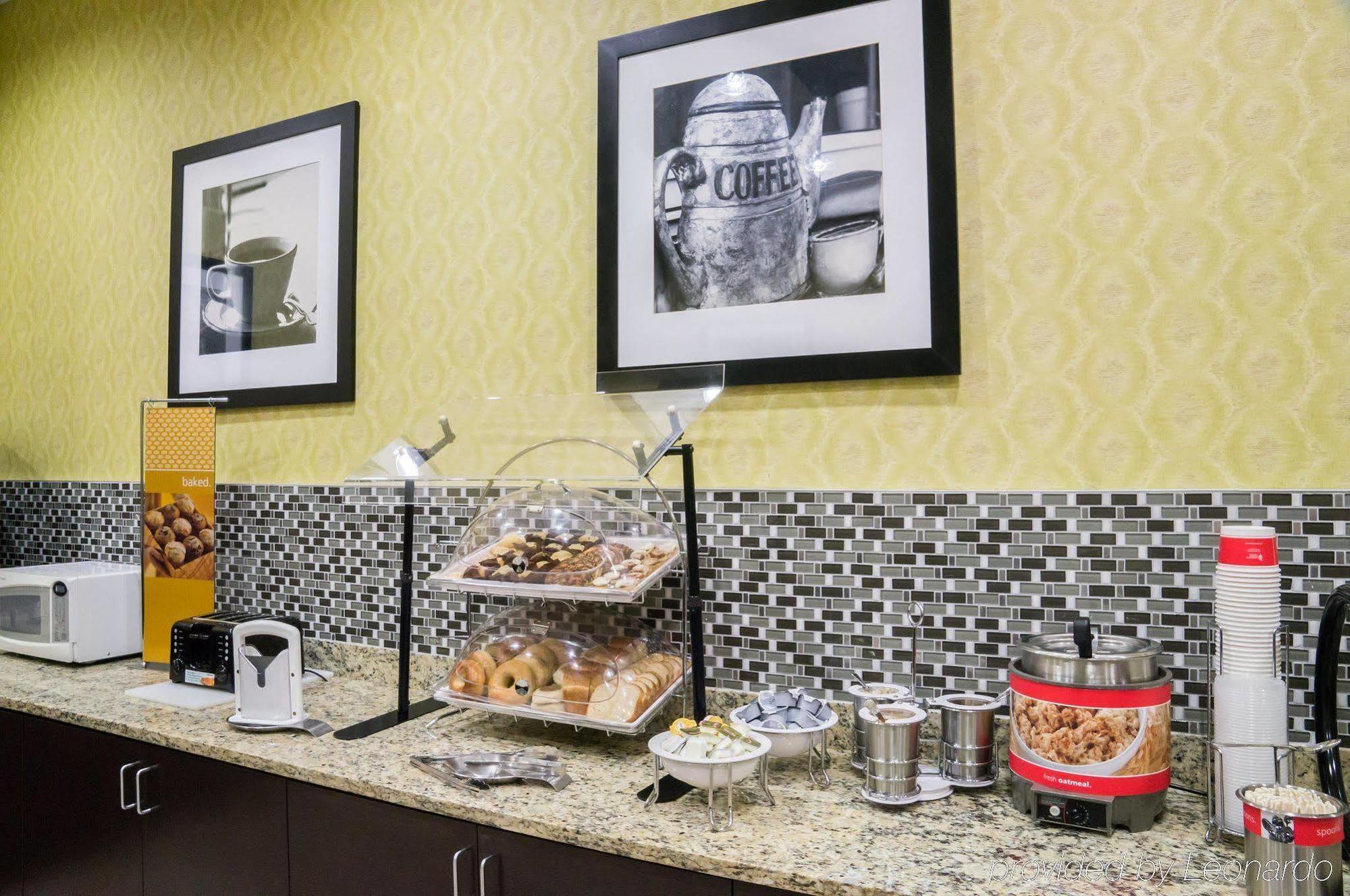 Ramada By Wyndham Orlando Florida Mall 外观 照片