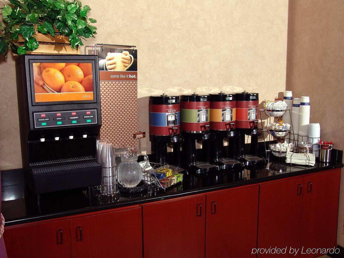 Ramada By Wyndham Orlando Florida Mall 外观 照片