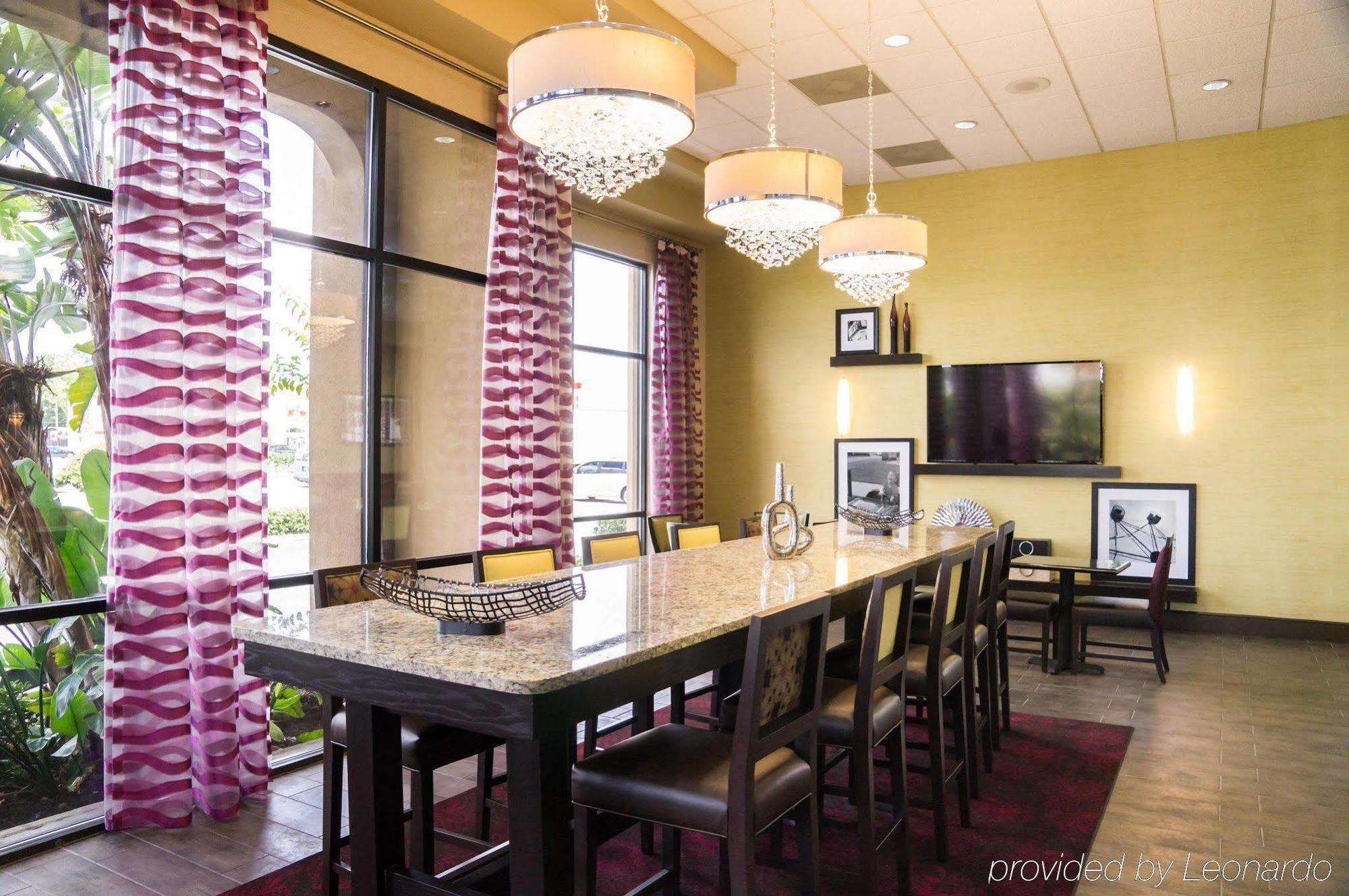 Ramada By Wyndham Orlando Florida Mall 外观 照片