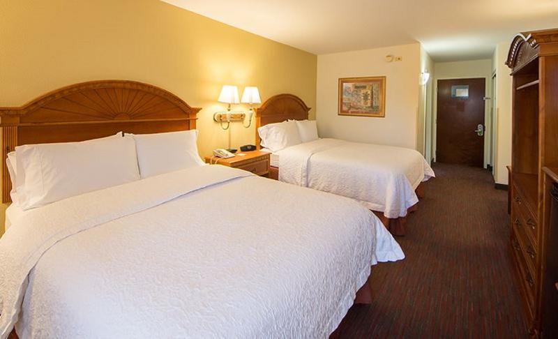Ramada By Wyndham Orlando Florida Mall 外观 照片