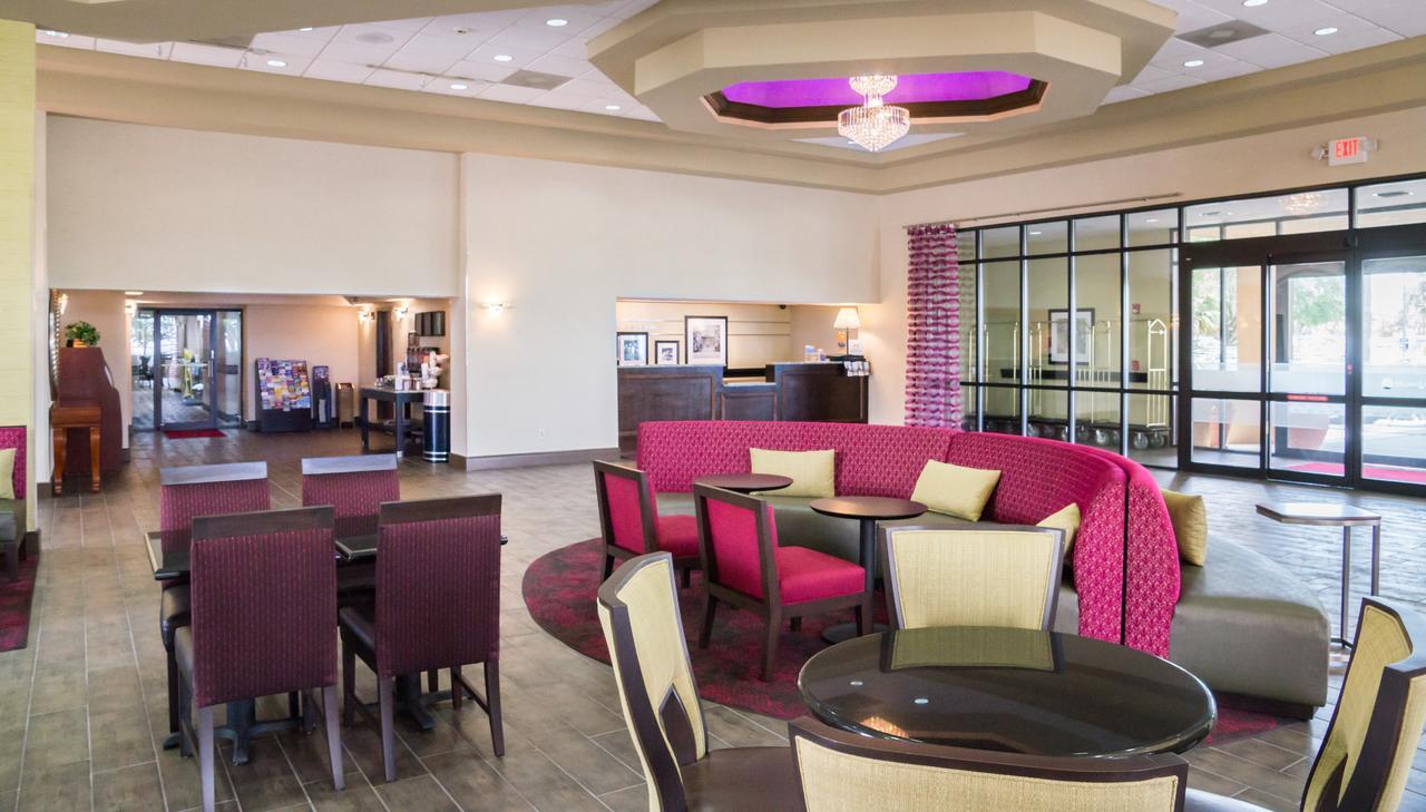 Ramada By Wyndham Orlando Florida Mall 外观 照片